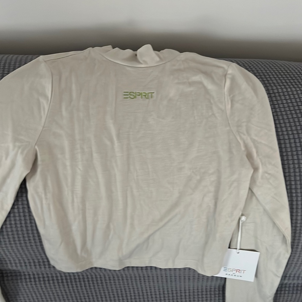 Beige top from pacsun store never worn